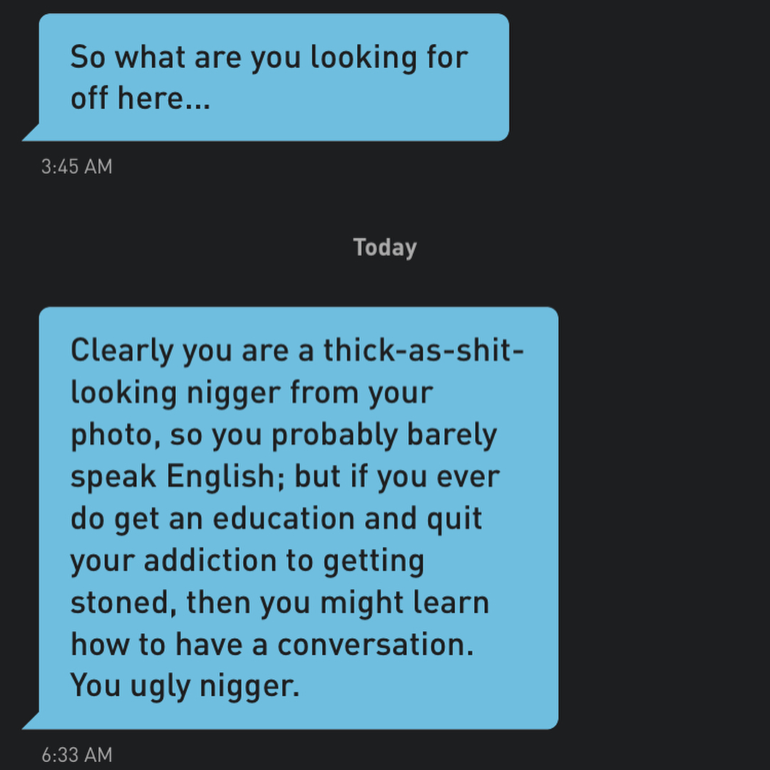 A racist message rapper Le1f received on Grindr. 