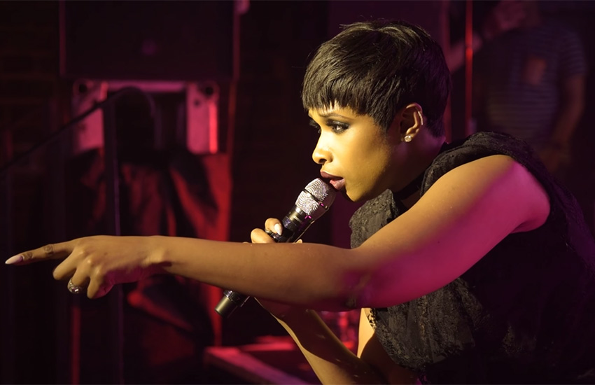 Jennifer Hudson had the crowd wrapped around her little finger